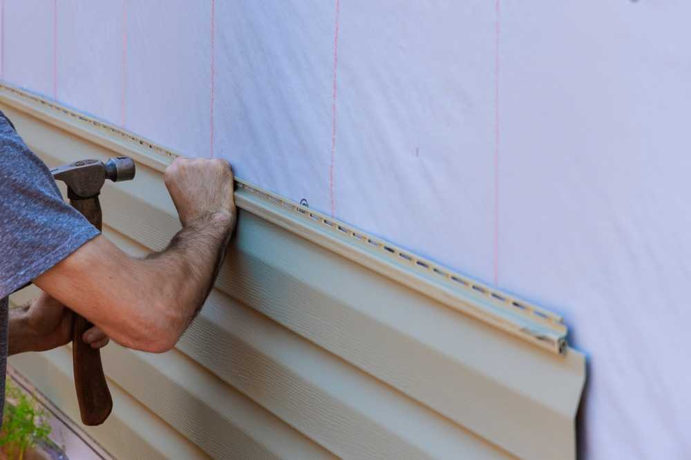 When to Choose Vinyl Siding Installation